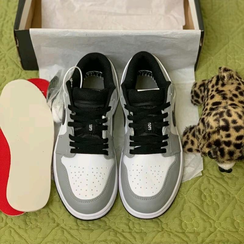 [J1 Low Full Box] Giày Thể Thao Nam Nữ Mới Nhất 2024 Hottrend  Sport Tập Gym giày nam sneaker giày đỏ   đỏ j  1 giay dep 2025 4