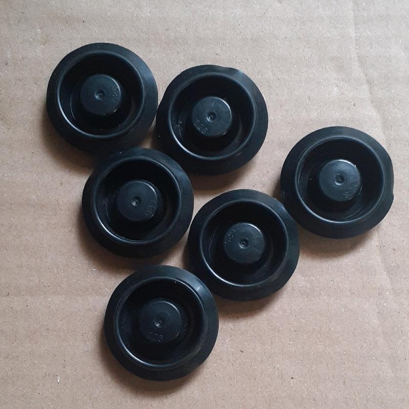 plastik cover tutup lubang mobil universal original Ukuran 2,5 Cm ready stock 0