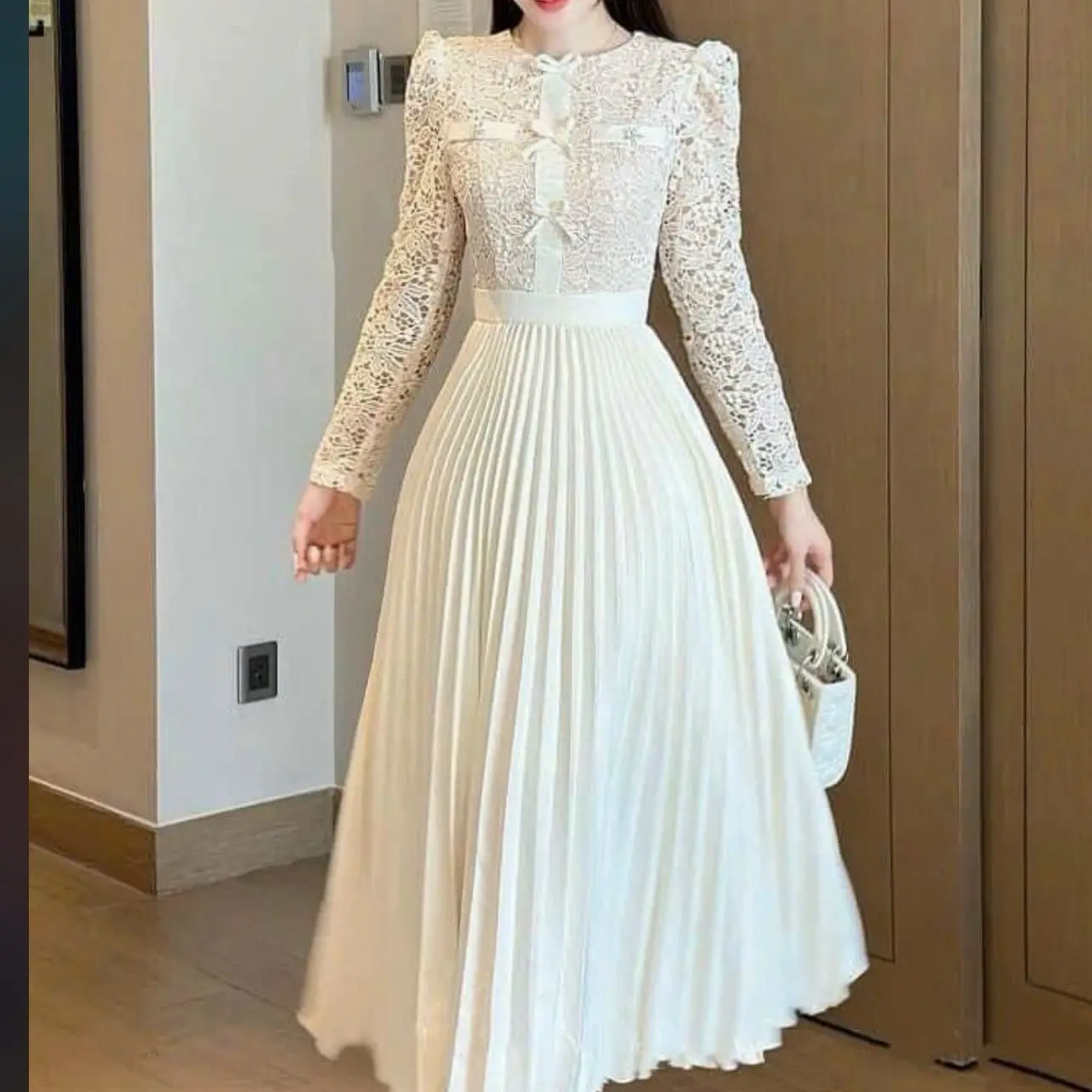 Váy dự tiệc ren dập ly xinh xỉu (kèm tag cài) Women Dress