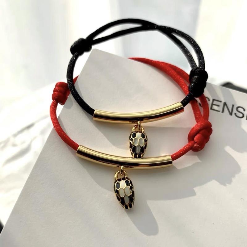 Product Introduction of Red Snake Bracelet with 18K Gold Plating bangles with Snake Charm 4