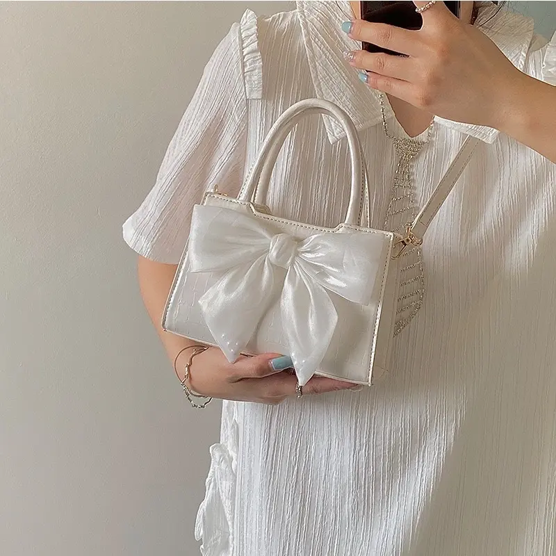 Túi nơ lụa xinhh  basic dễ phối đồ phong cách hàn quốc