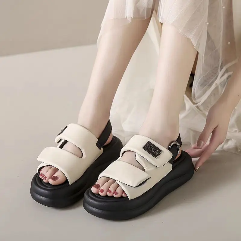 Dép sandal Nữ Đế Dày Đi Biển Velcro Đế Mềm Thoải Mái dép  đế DéP Nhung