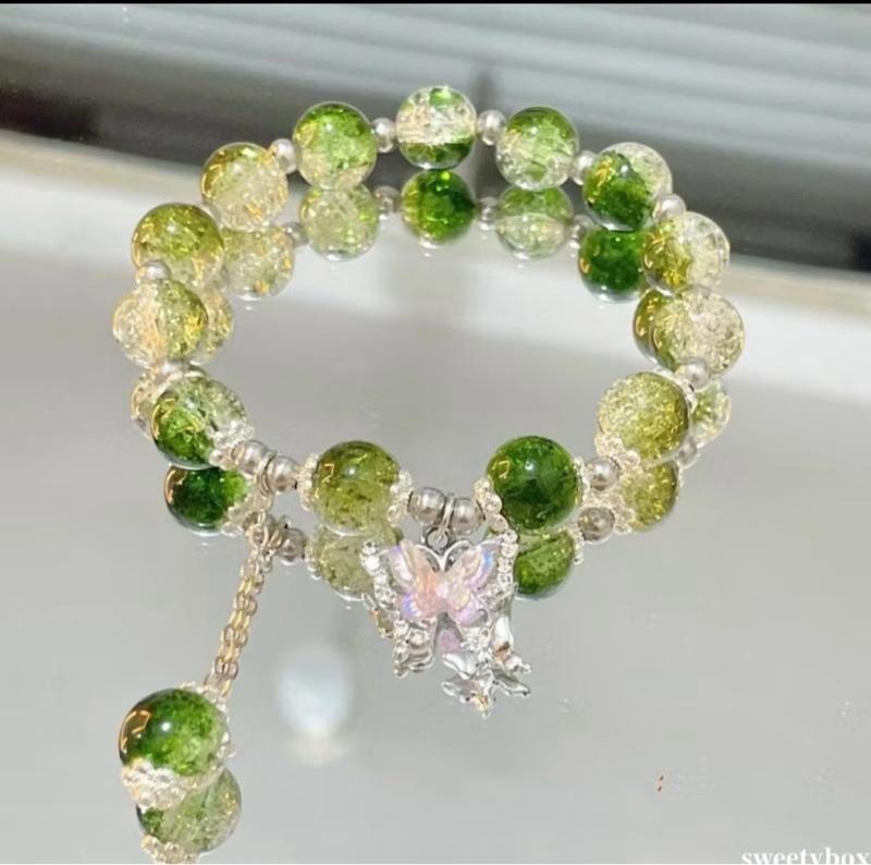 Product Introduction of Vòng tay nữ thuỷ tinh charm bướm xinh xắn đáng yêu 3