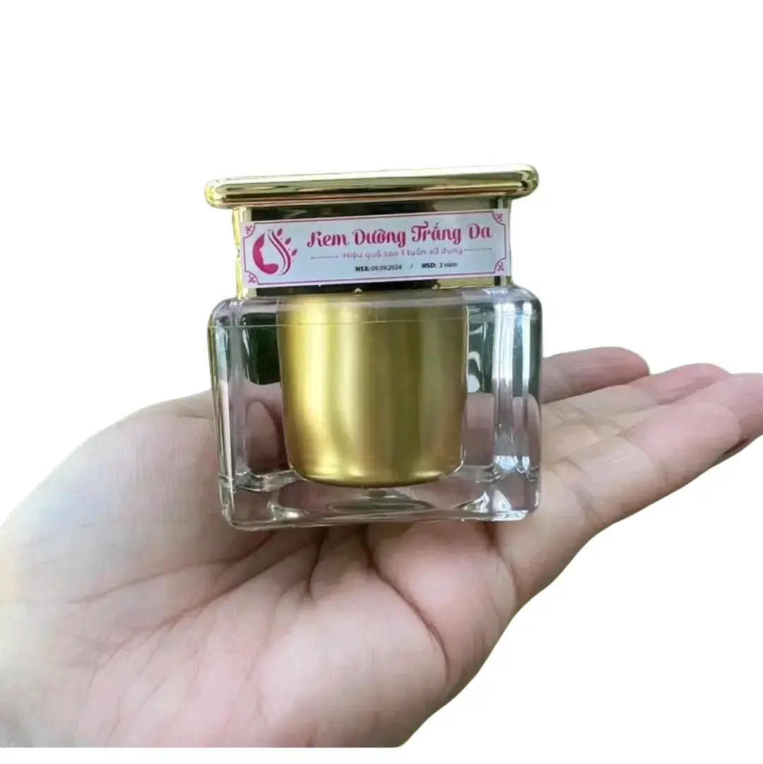 kem sâm dưỡng 15gr. hỗ trợ dưỡng da mờ nám, giúp da cải thiện thâm nám sạm tàng nhang đồi mồi