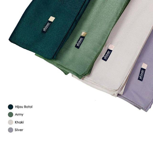 SEGIEMPAT ANSANIA SINAR GLAMOUR / HIJAB SEGIEMPAT ANSANIA JAHIT TEPI 110X110 CM 3