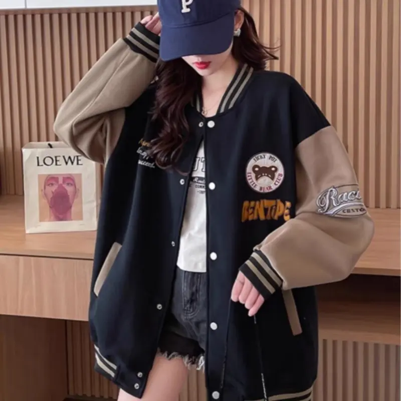 Áo bomber nữ phom rộng size 42 tới 65kg, hoạ tiết thêu sắc nét, chất dạ nỉ dày đep cứng cáp. Top Women Jacket 5