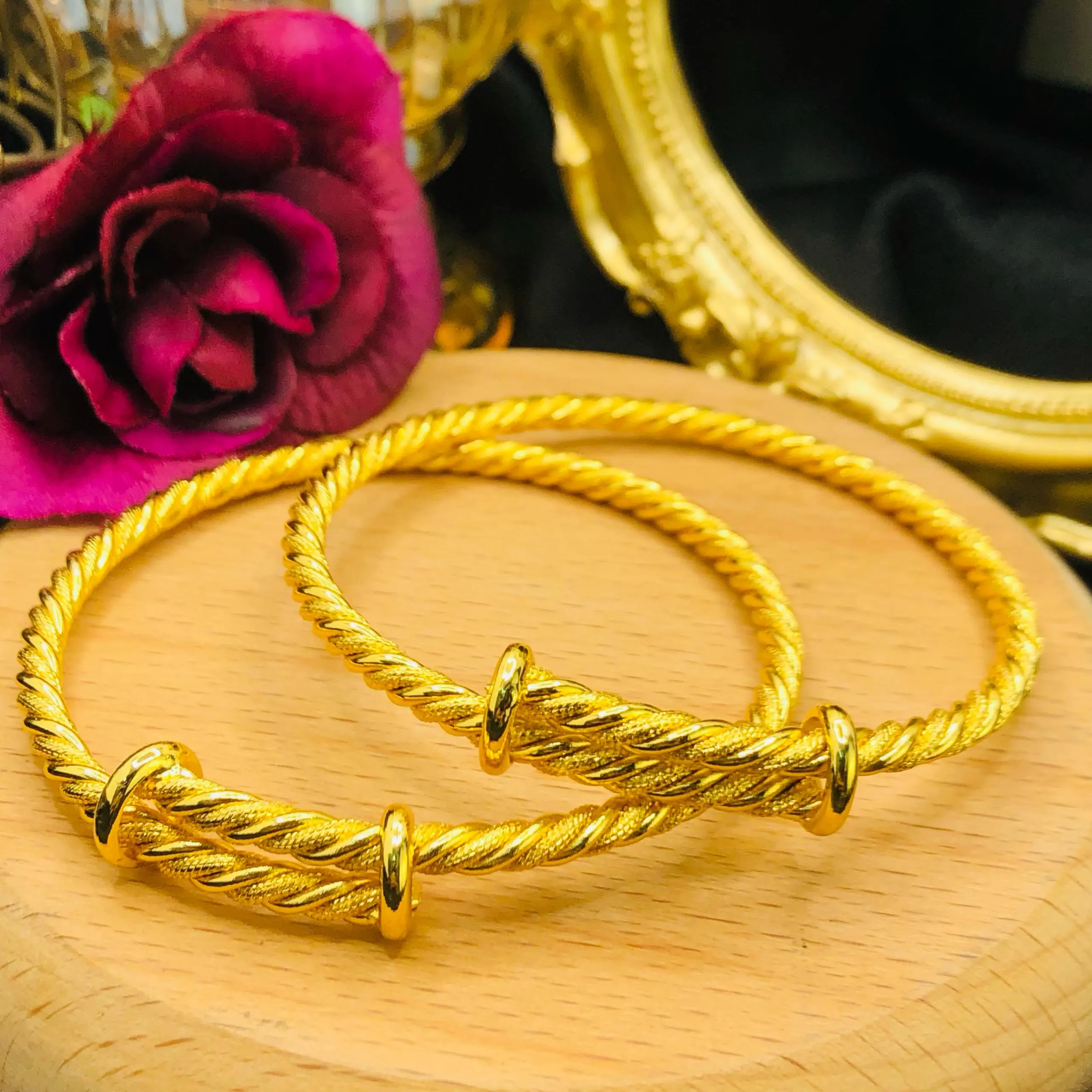 Bangle Fashion  Pilihan Hati untuk Wanita | Bercop