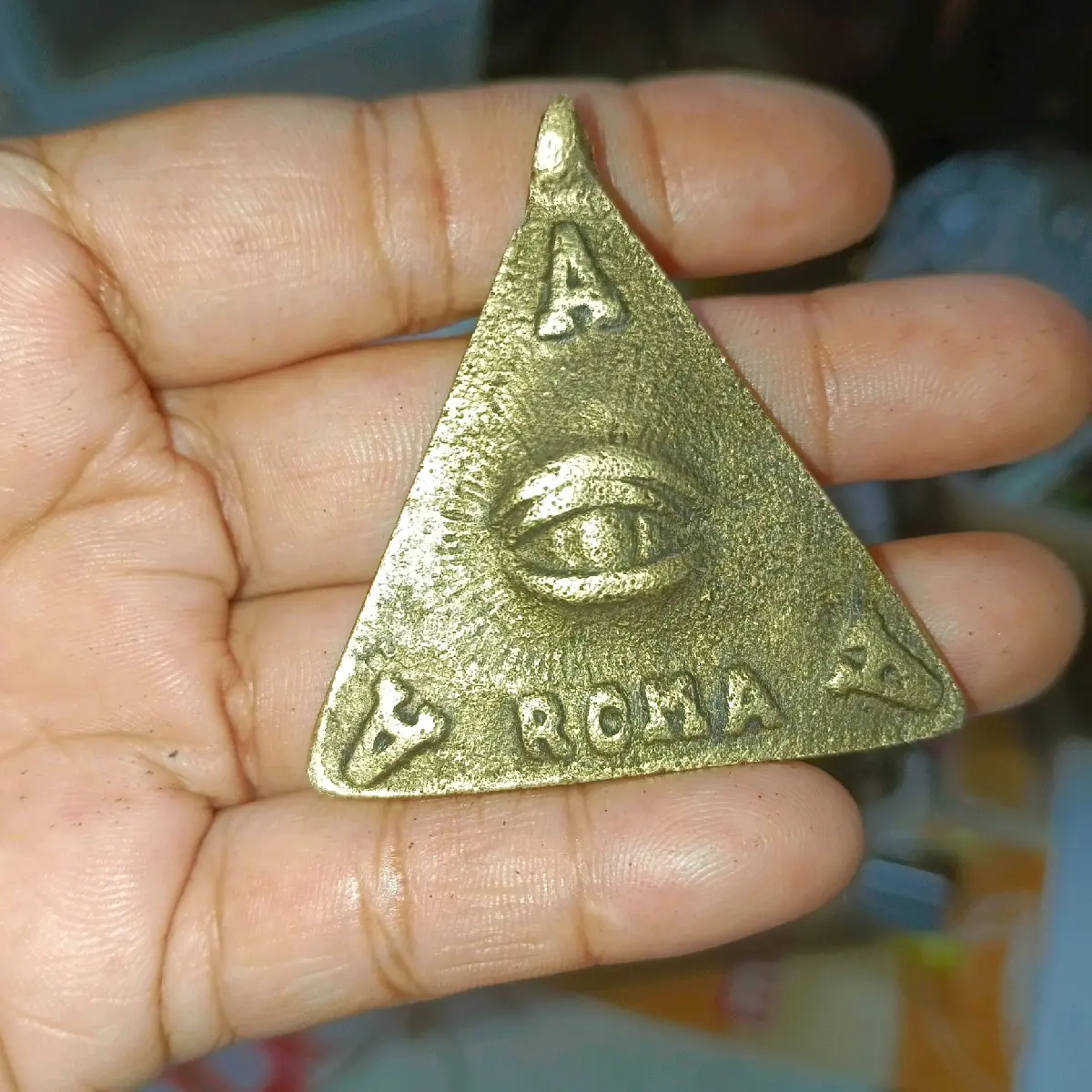 trespiko Roma baligtaran big necklace - TikTok Shop Philippines