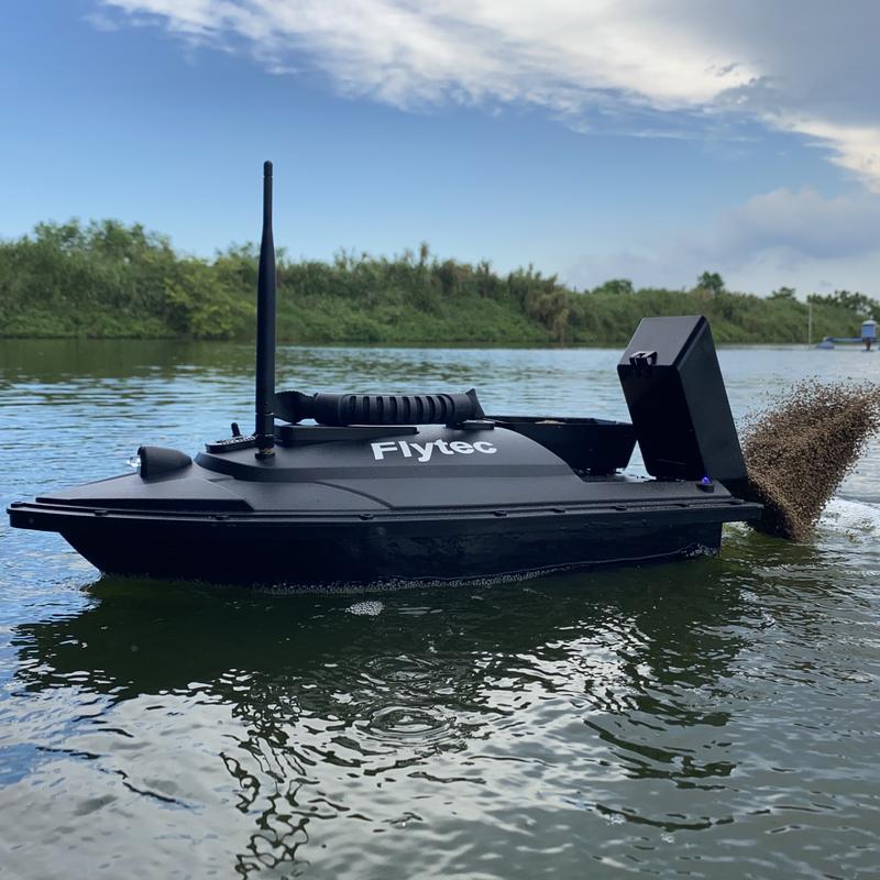 Product Introduction of Flytec 2011-5 500M Remote Control Carp Fishing RC Bait Boats 1.5 kg Loading Smart Fishing Hook Attach Tool Radio Control Toys 22