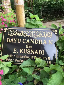 ( Promo ) Nisan Makam Granit 30x20 Kostum Nama Hitam