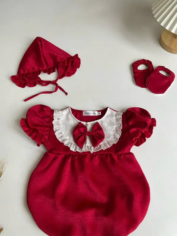 [BST Tết 2025] Set Body Quốc Dân Đỏ Mận Siêu Cưng Kèm Nón Và Tất Cho Bé 3-12kg - Shop Con Cưng - Kem baby  dưới 1