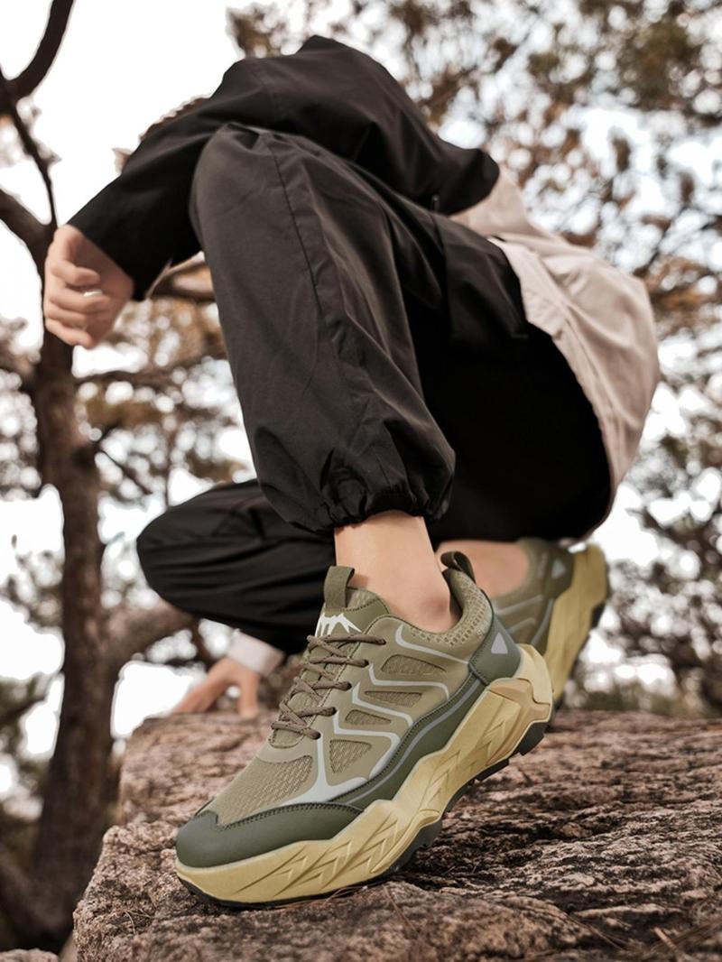 Product Introduction of Men's Sporty Lace Up Low Top Sneakers, Casual Breathable Comfortable Running Shoes, Non-slip Sports Shoes for Climbing, Gym Workout, Cross Training, Closed 2