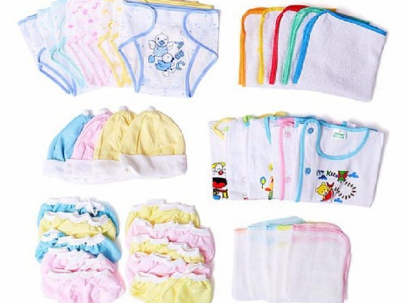 Tặng 1 Túi Đựng Tỏi Combo 50 món đồ dùng cho bé sơ sinh tiết kiệm gồm 5 áo dài tay 5 mũ nón 5 khăn sữa 2 lớp 5 tấm lót chống thấm 10 tã vải dán 10 chiếc bao tay 5 đôi . 10 chiếc bao chân 5 đôi Cotton Cho Bé Vải Cotton