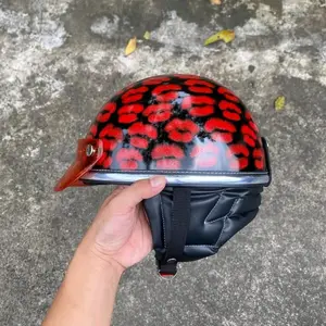 Helm Chip Retro Motif Kiss List Chrome Free Pet Vintage