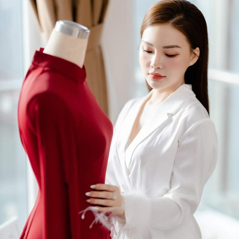 Hantu sleepwear Set áo choàng kèm váy ngủ phối lông vũ cao cấp chụp hình phóng sự cưới 2