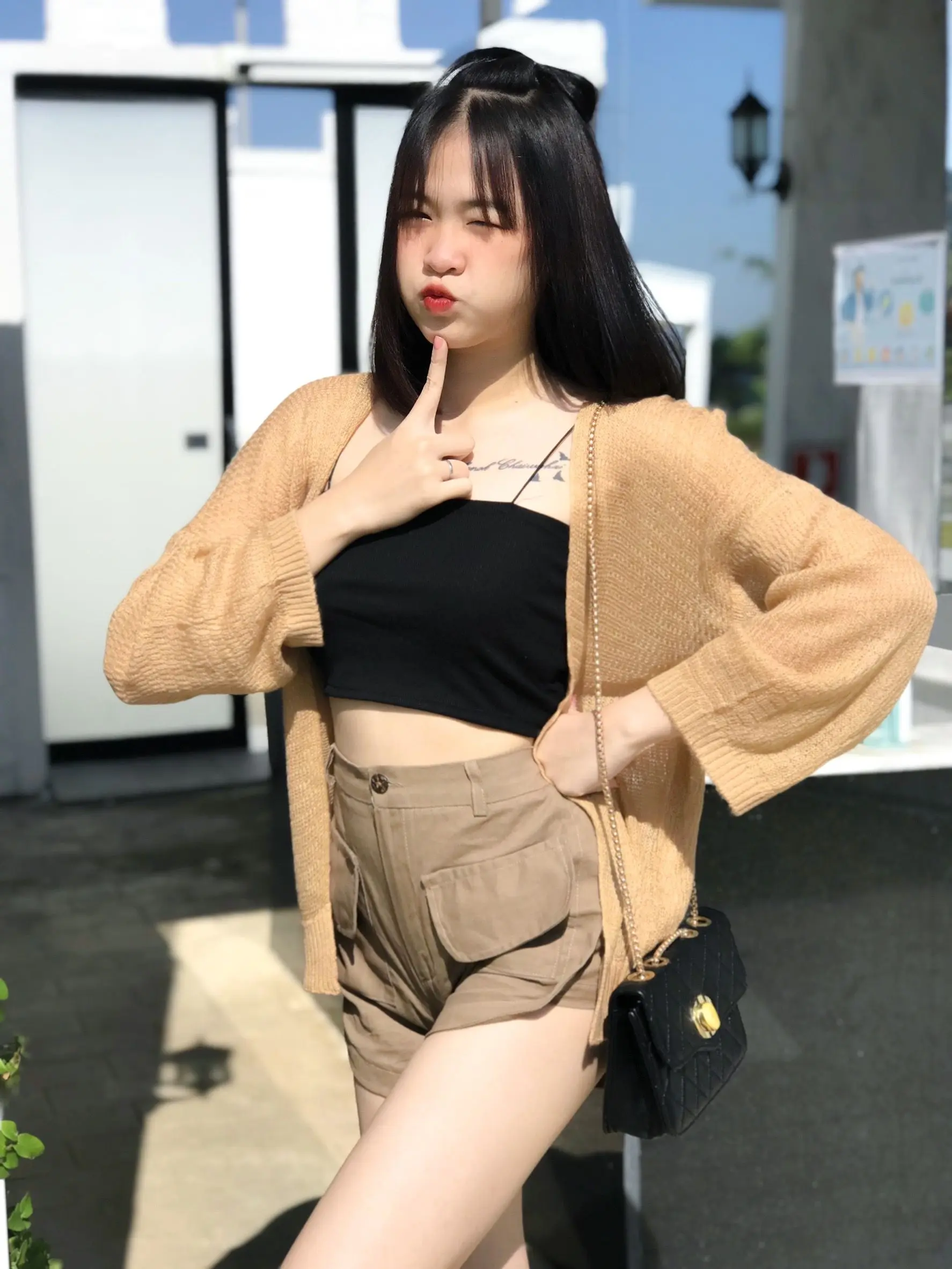 Parin Original เสื้อคลุม ไหมพรมใส่คลุมกันแดดกันลม ใส่คู่กับสายเดี่ยวตัวเก่ง เริ่ด รุ่น  เสื้อคลุมไหม คลุมไหม B103A