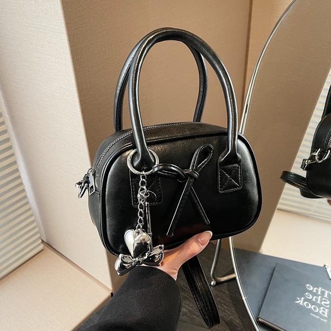 Túi xách nữ cầm tay đeo chéo phối charm kim loại xinh 3