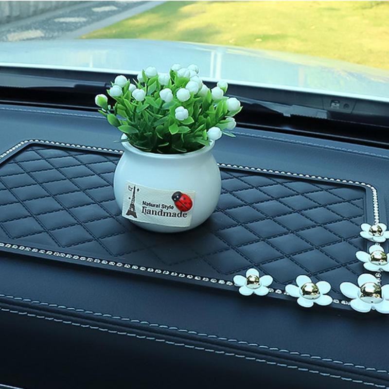 Product Introduction of Car Dashboard Anti-slip Mat Center Console Large Car Y8e2 Mat Mobile Mat Storage Mat Placemats U8H8 23