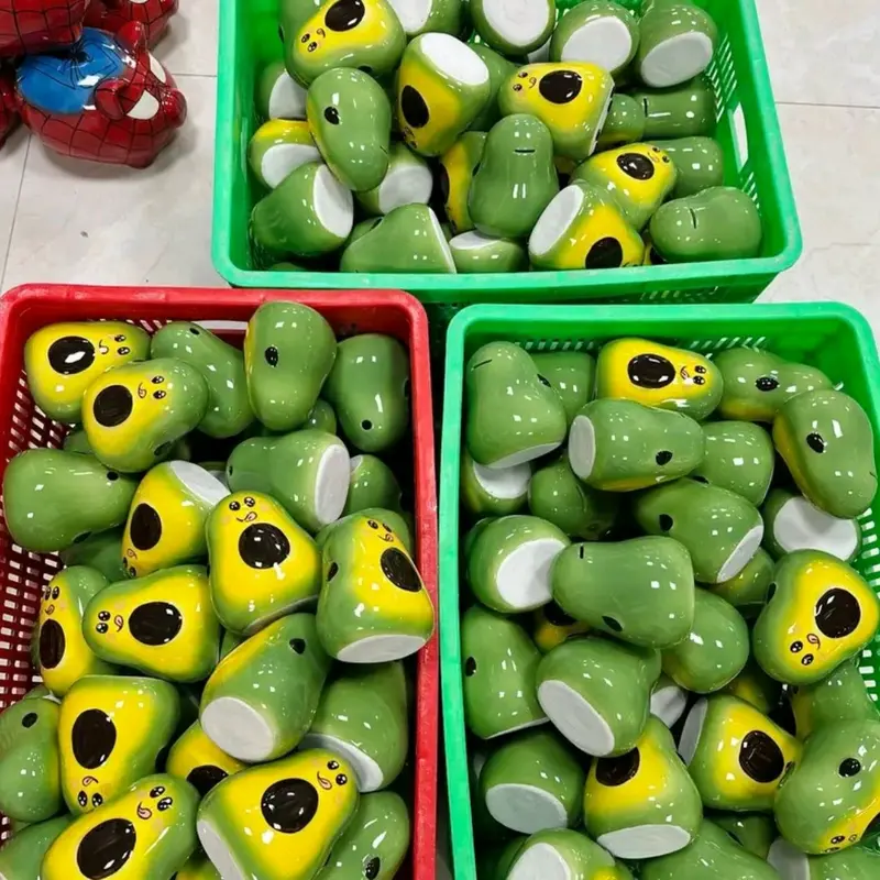 Heo sứ tiết kiệm hình Trái Bơ dễ thương gồm 2 size: mini và lớn - Ống Tiết Kiệm 2