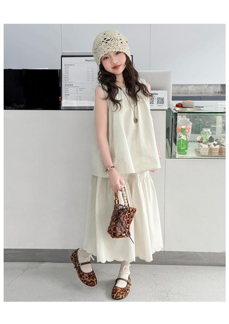 Product Introduction of Bộ Đồ Bé Gái, Thiết Kế Hai Mảnh, Thời Trang Hàn Quốc, Thích Hợp Mặc Hàng Ngày Hoặc Đi Học, Phong Cách Vải Lanh Bông Không Tay Trơn Có Sẵn Trong Cỡ 18-50kg 3