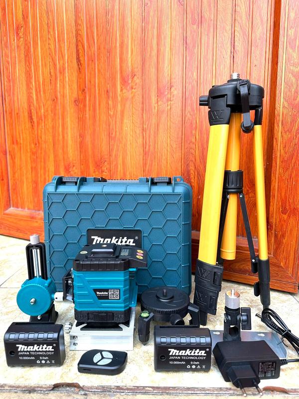 Máy bắn cốt máy cân bằng laser MAKITA 12 tia xanh có đèn báo pin kèm chân