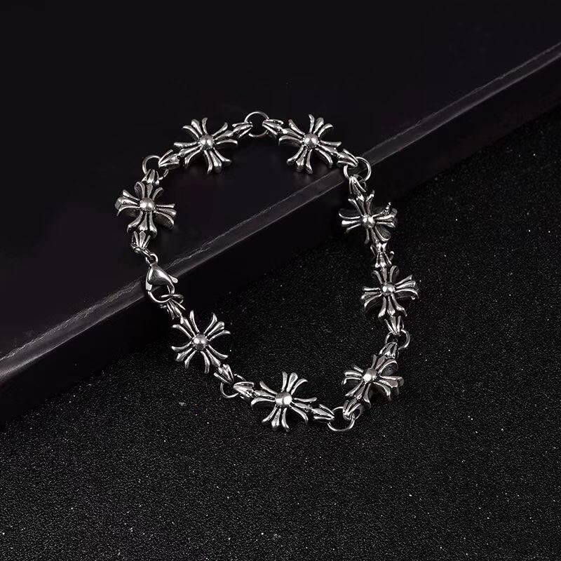 Product Introduction of Cool Titanium Chrome Heart Bracelet for Men and Women 2