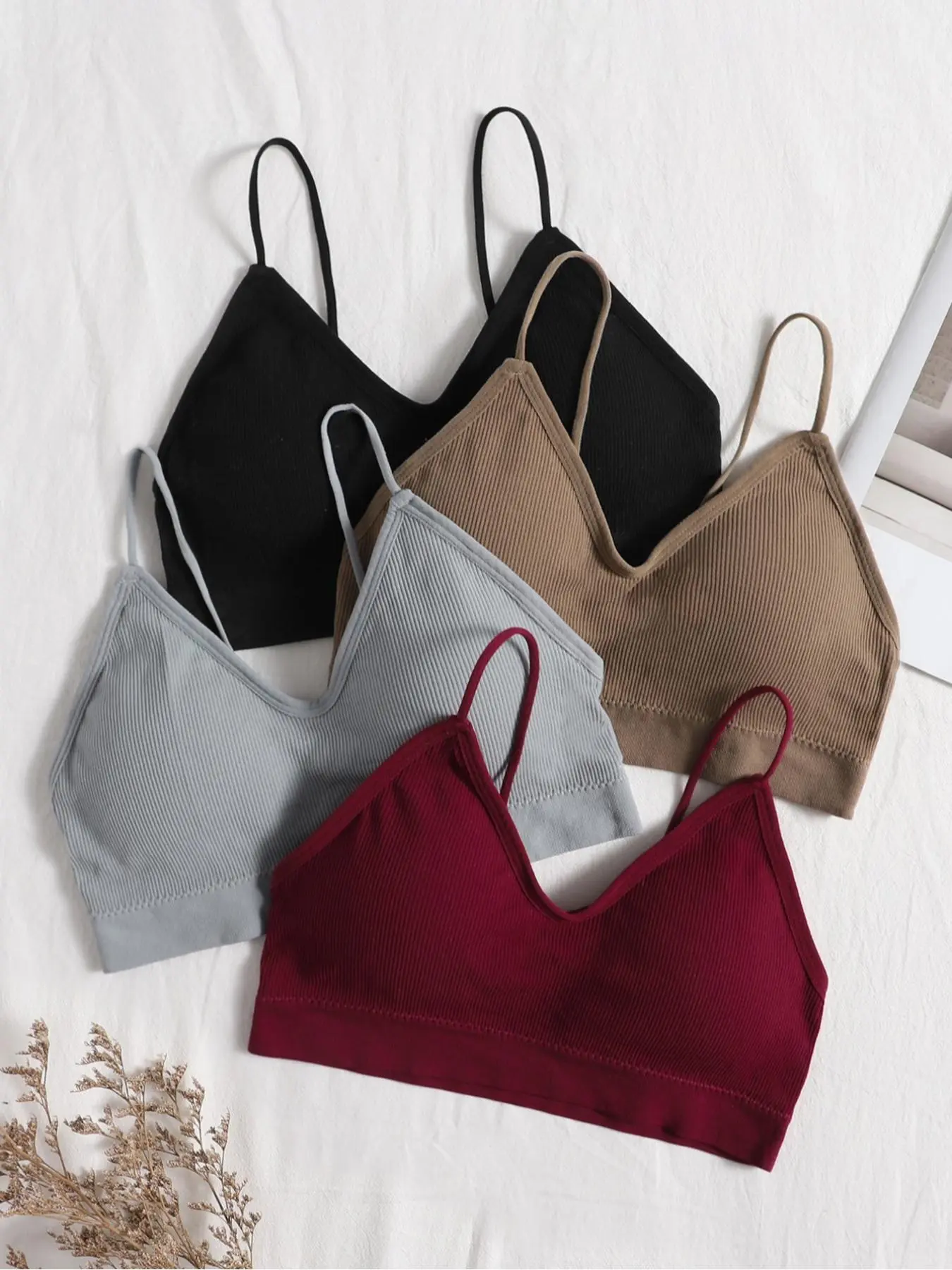 Women's Solid Removable Padded Bra, Casual Comfortable Breathable Bra for Daily Wear, Lingerie for All Seasons