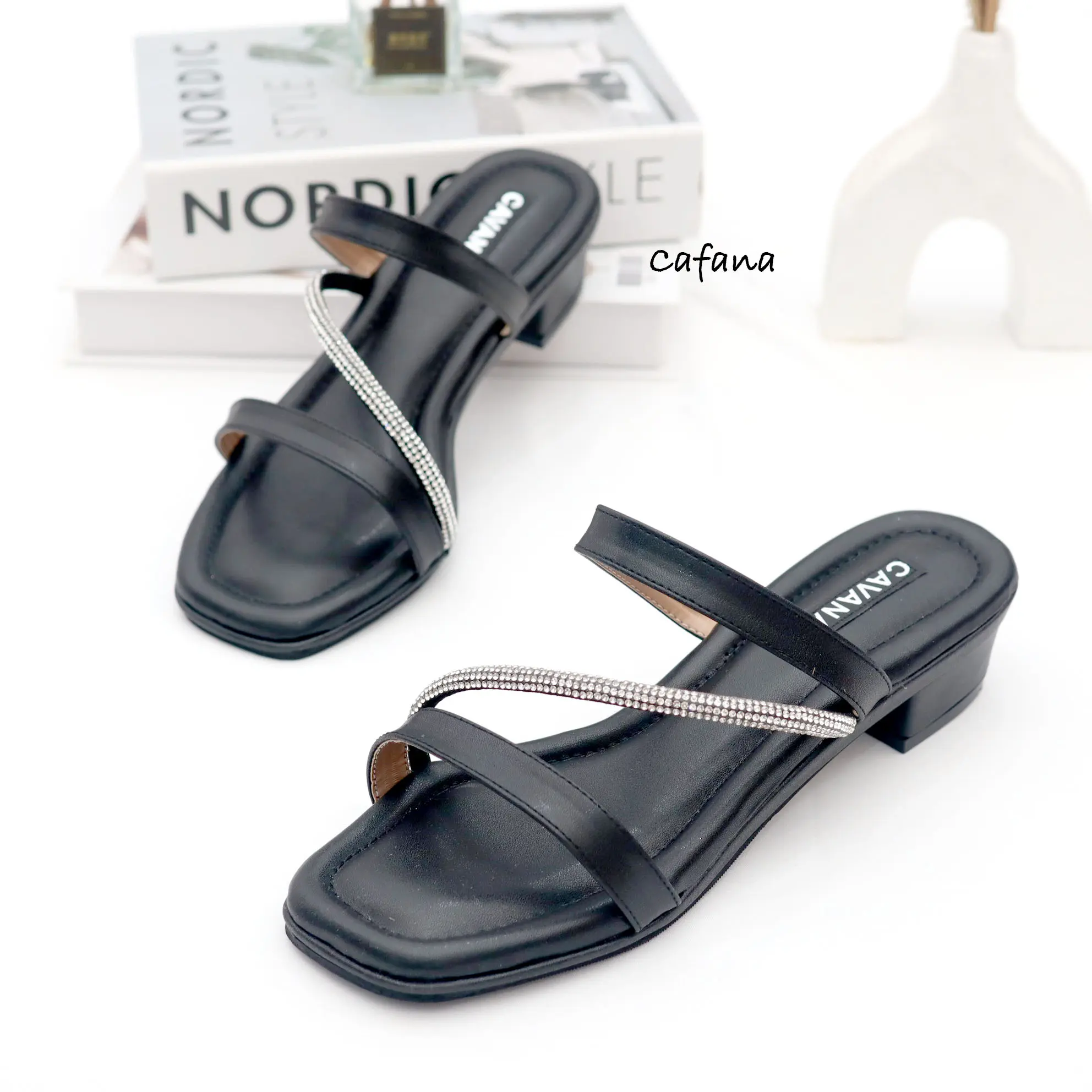 Sandal Hak Tahu Wanita Permata Maura SDH284 Sol Karet Tinggi 3 Cm