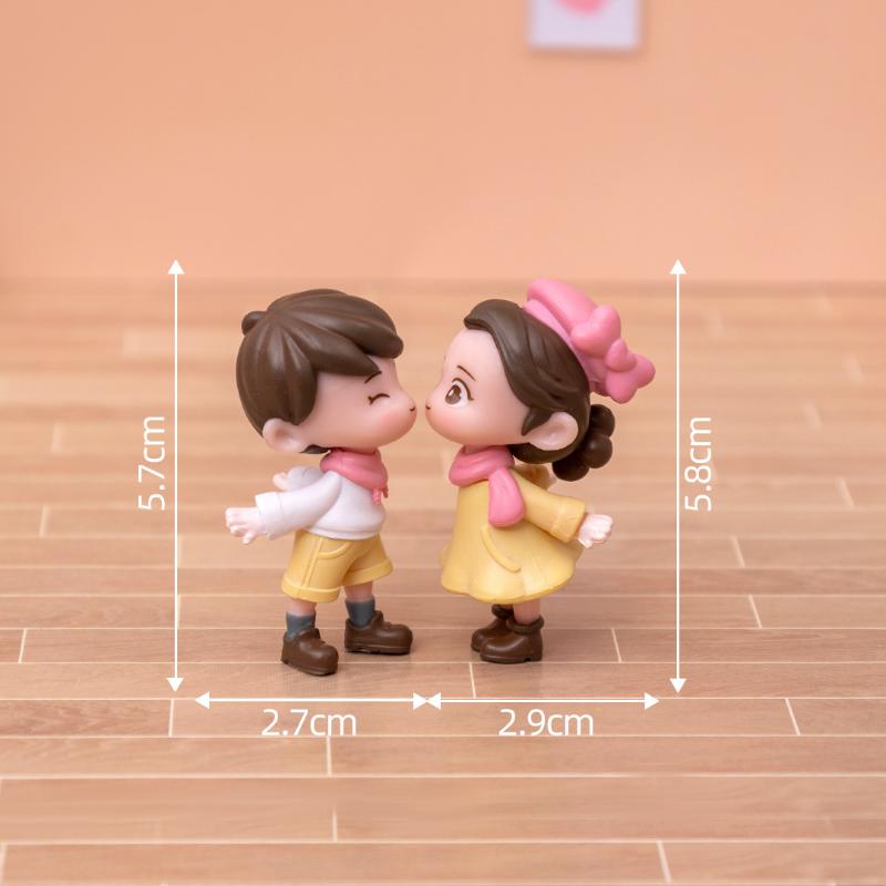 Búp Bê Nhân Vật Cặp Đôi Hôn Mặt, Đồ Trang Trí Tự Làm, Đồ Trang Trí Nhỏ Cảnh Quan Siêu Nhỏ, Thích Hợp Cho Xe Hơi Và Máy Tính Để Bàn 3