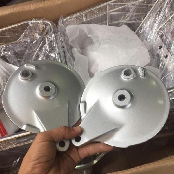 Má đùm sau gắn sirius 110 bạc