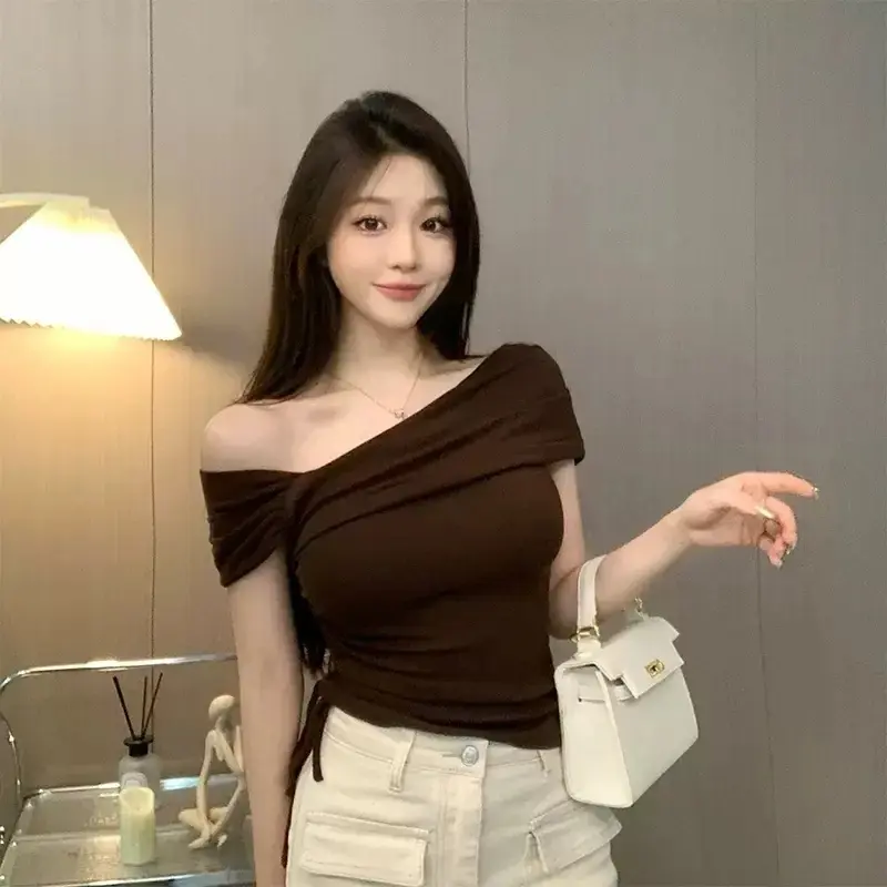 Off-shoulder design short-sleeved T-shirt for women tight waist one-shoulder top