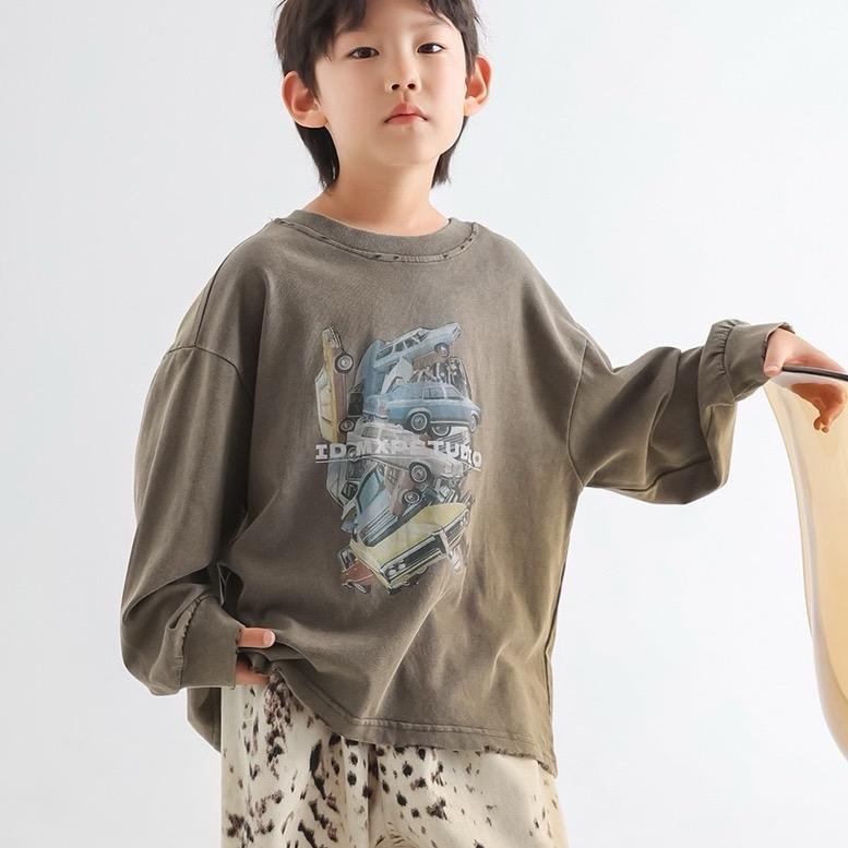 Áo phông nâu ô tô phối chi tiết rách dáng dài tay bo cho bé trai hàng xuân hè mới