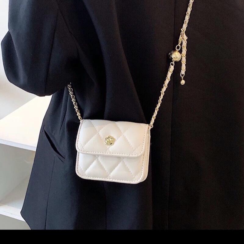 Túi Mini Đeo Chéo Da PU Hoa Tim Nhỏ Không Vừa Điện Thoại Đeo Vai Nữ