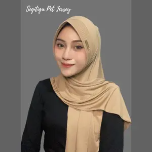 Hijab kerudung segitiga pet Jersey label Akrilik