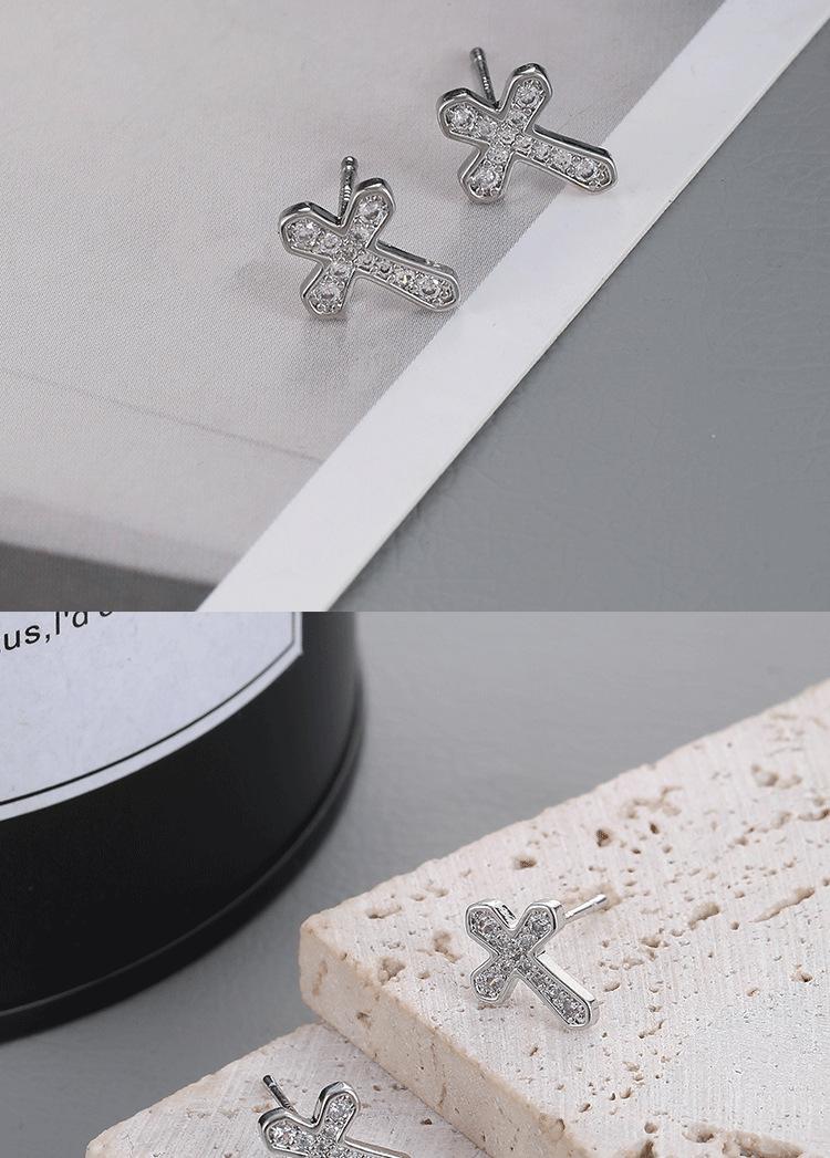 Product Introduction of Bông tai đinh tán chữ thập nhúng R dành cho nam và nữ, cao cấp, ruan, Màu bạc Sterling đẹp trai, hợp thời trang, phong cách Mỹ, dành cho bé trai và phụ nữ 13