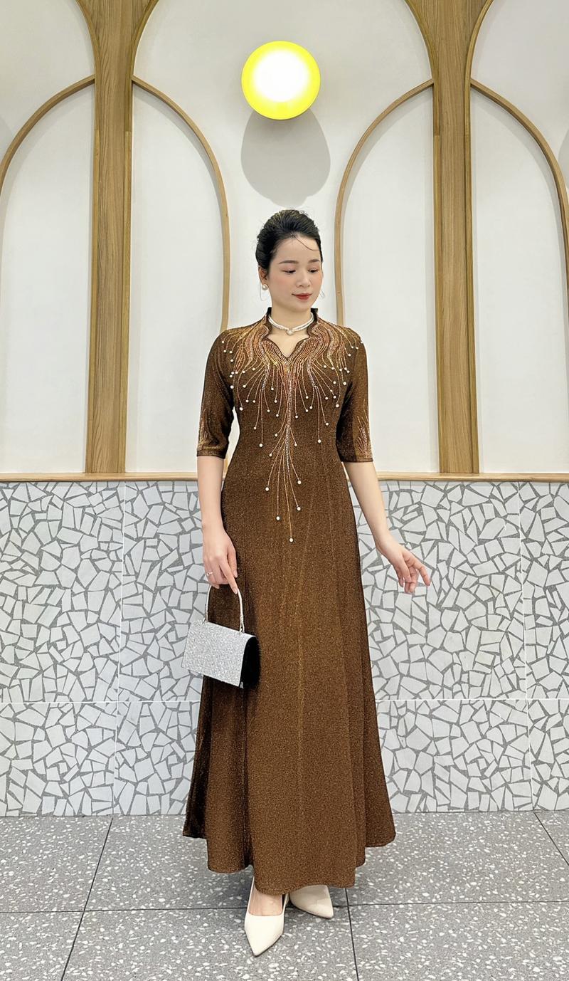 Product Introduction of Đầm Trung Niên Dáng Dài + Lửng K482 Vải Nhũ từ 50-80kg Ôm gọn Màu Đỏ Women Dress Kim Tuyến 17