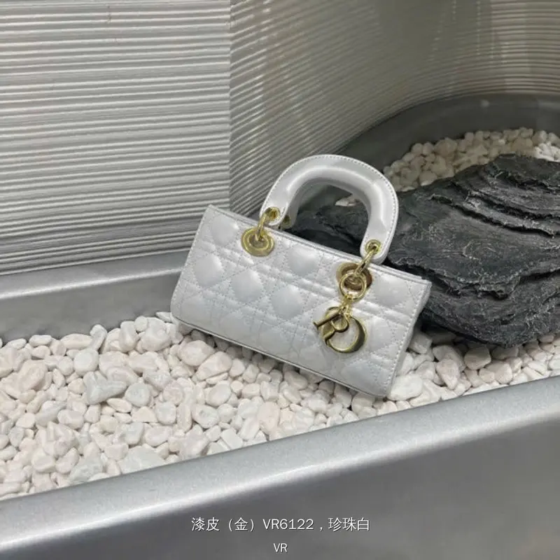 Mẫu túi VR6122 da bóng tang vàng  pha Lê bản ngang 22cm kèm khăn nơ và hộp giấy Bag Nữ 1