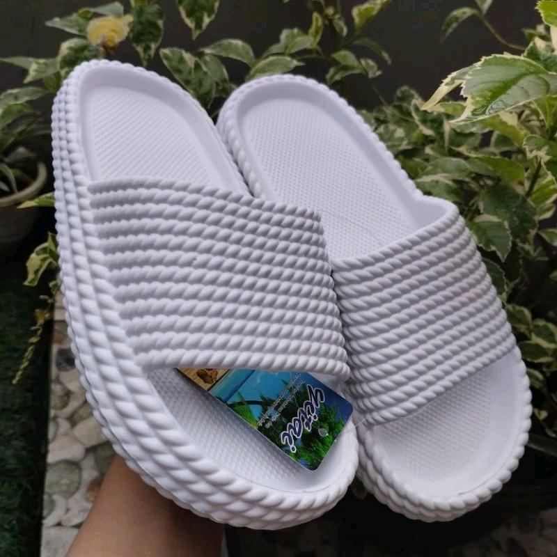 Sandal slop YITAI D005(36-40)SANdal slop wanita/sandal karet wanita/sanda slop karet wanita /sandal casual Putih Pink Hitam Coklat Selop Shoes Sendal Jelly 4