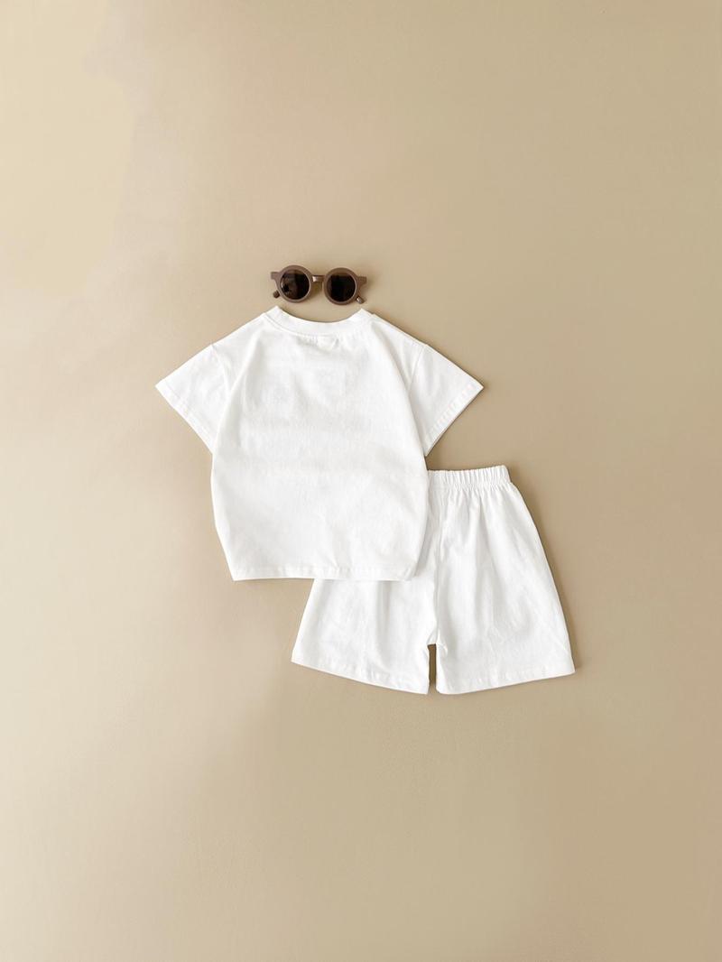 Product Introduction of Baby's Cartoon Embroidery Short Sleeve Tee & Elastic Waist Shorts Two-piece Set, Casual Summer Outfits Clothes for Infant Toddler Kids, Newborn Baby Gifts 2