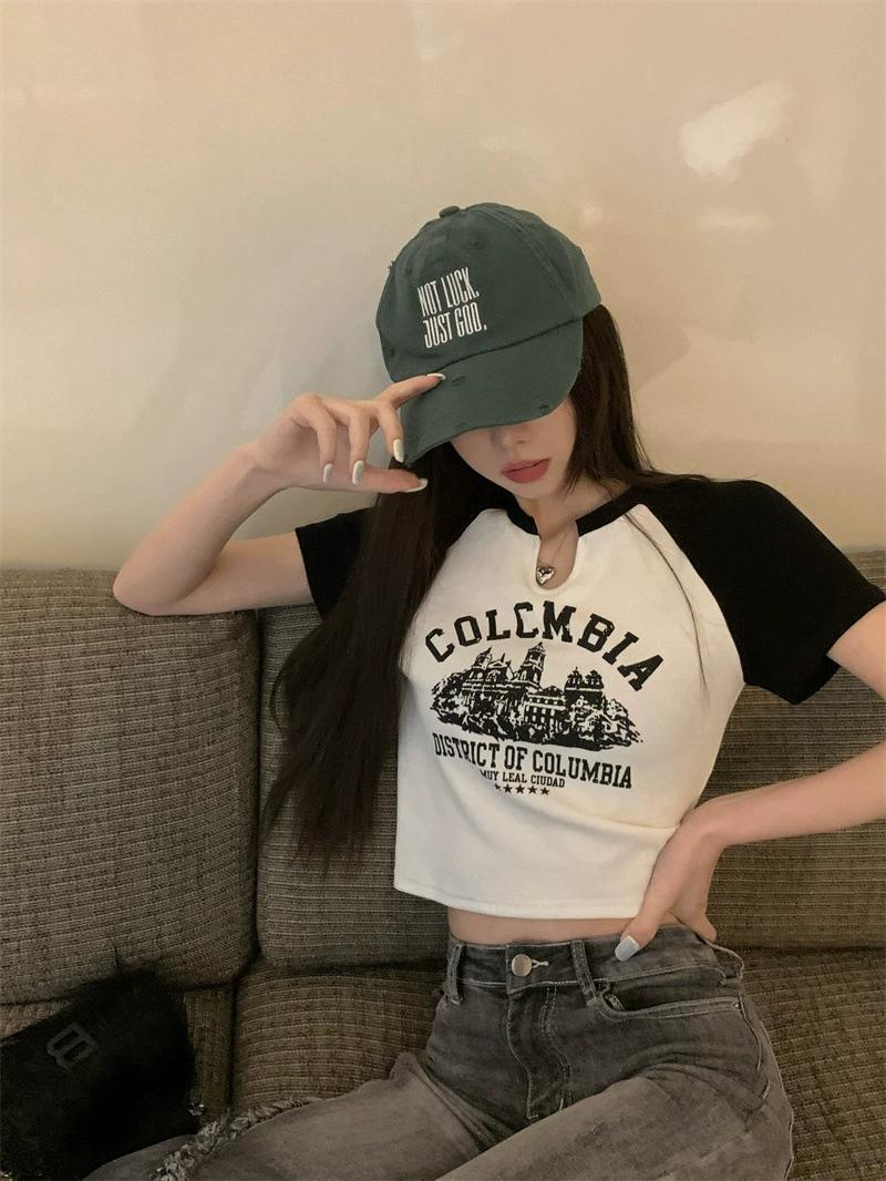 Product Introduction of Trendy V-Neck Short Sleeve T-Shirt for Women Spring Summer 25 Styles Sweet and Spicy American Retro Design Short Student Top Fashion 16