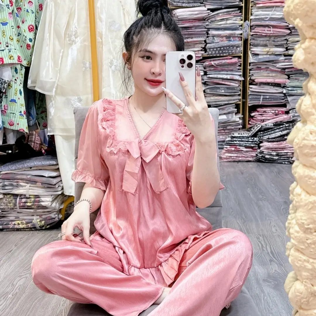 BỘ PJZAMA LỤA XƯỚC NƠ BÈO TAY NGẮN QUẦN DÀI CÓ SAI 40_80KI
