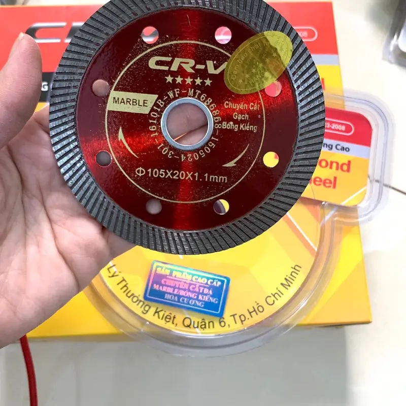 Lưỡi cắt kim cương chuyên cắt gạch men, cắt đá bê tông CRV 1