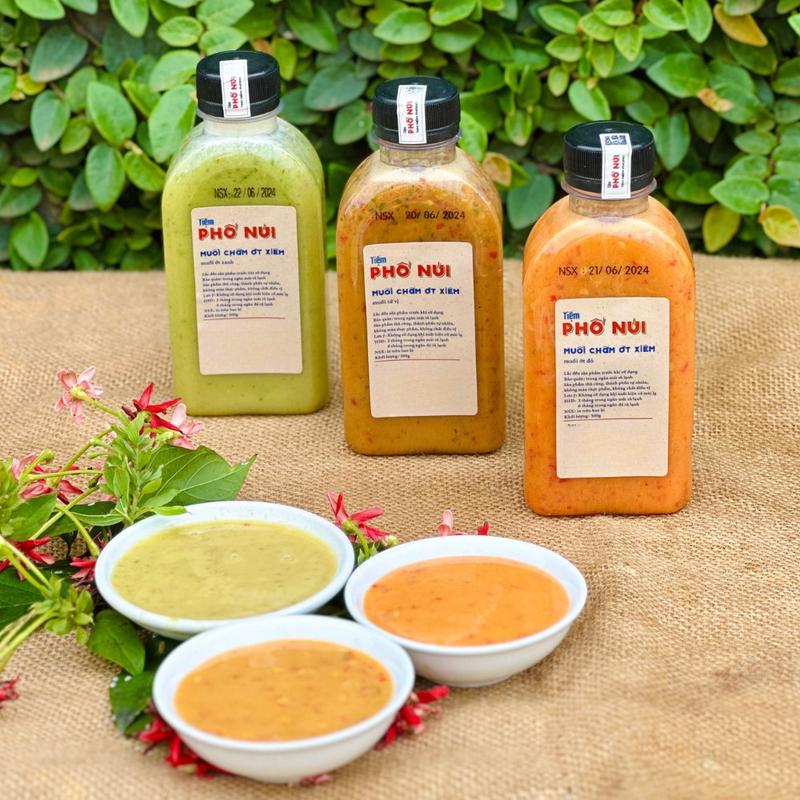 Combo 3 Vị Chai Muối Chấm Ớt Xiêm [Tứ Vị + Ớt Xiêm Xanh + Ớt Xiêm Đỏ] - Tiệm Phố Núi