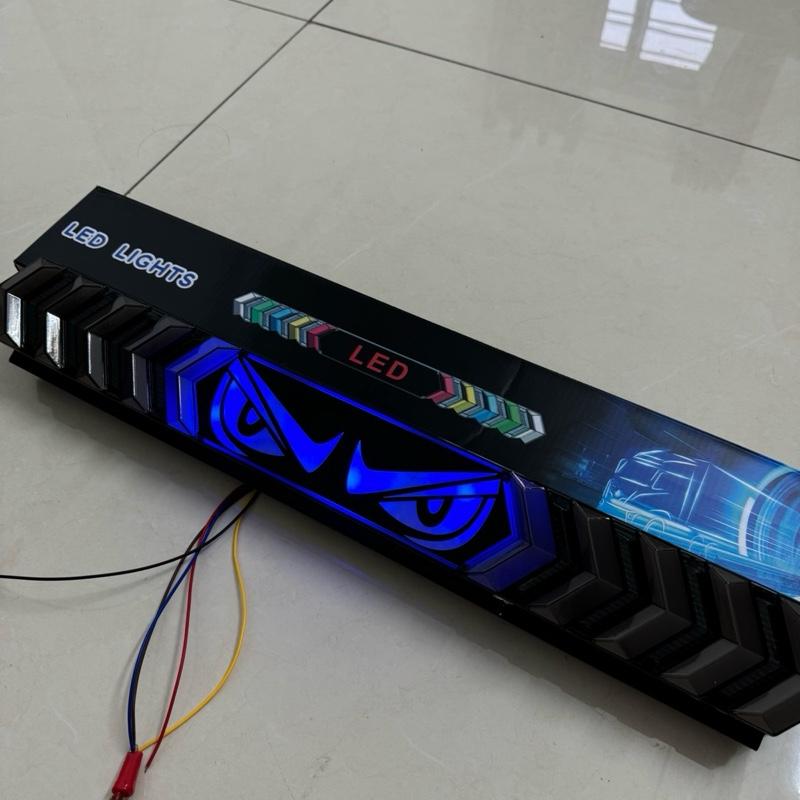  Đèn led hậu mắt quỷ 60cm Led Cảnh Báo Xi Nhan là giải pháp hoàn hảo cho các loại xe tải ben và đầu kéo. 12-24v 