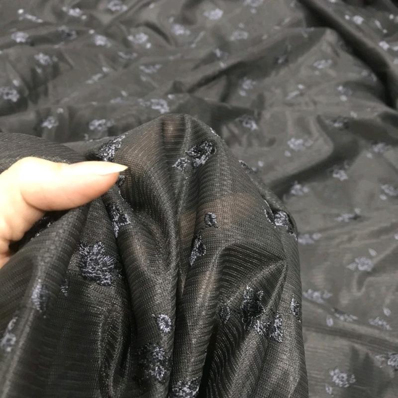 vải voan  lưới thêu hoa màu xám dày dặn cao cấp đẹp sang  _( khổ 1m15) may đầm váy áo vv 5