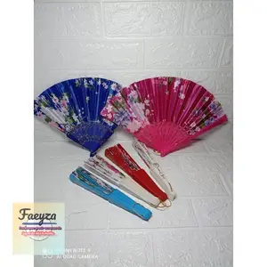 kipas batik plastik bahan kain random warna