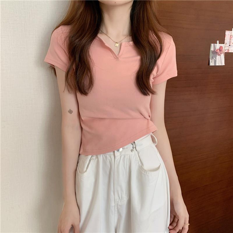 Product Introduction of Summer slim fit crop top spicy girl outfit T-shirt short sleeved plain color, comfortable and breathable, paired with jeans 7