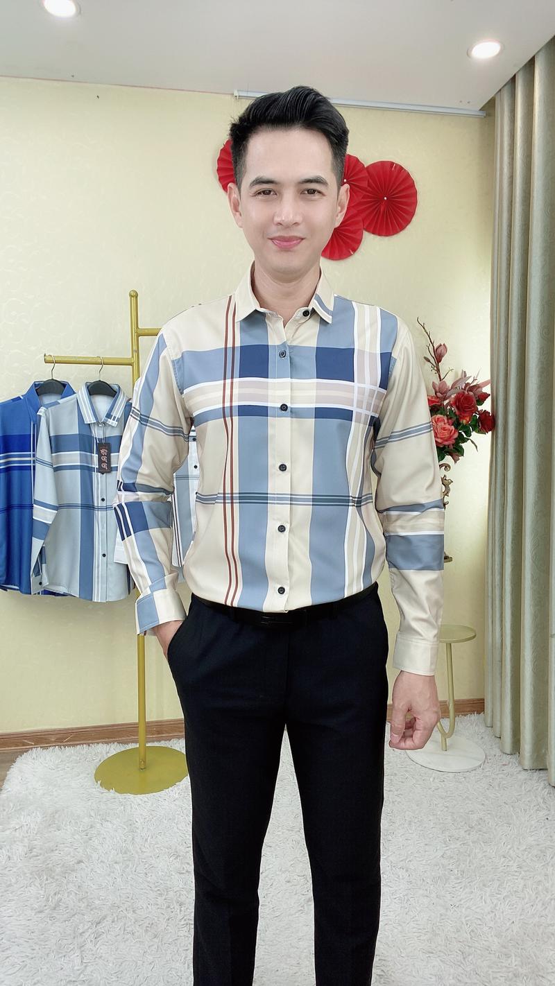 Product Introduction of Áo Sơ Mi Nam Lịch Lãm Trẻ Trung Sang Trọng Menswear Shirt hoatiet   CÔNG SƠ ,HỌA TIẾT SỌC CARO TAY DÀI  , SANG TRONG  DÁNG XUÔNG , CHẤT LIỆU VẢI LỤA , CHỐNG NHẮN , CHỐNG XÙ , CO DÃN NHẸ , MẶC LÊN CHE KHUYẾT ĐIỂM RỐT , TÔN DÁNG , TÔN MÀU DA 26