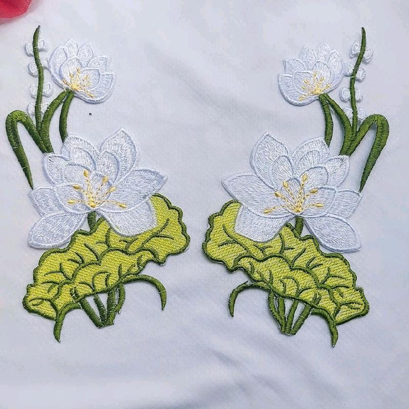 miếng thêu hoa sen ủi lên áo có nhiều màu 5