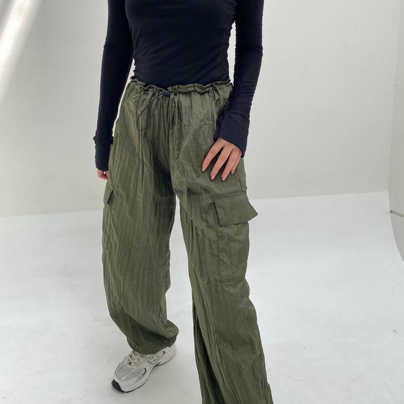 PARACHUTE PANTS 3